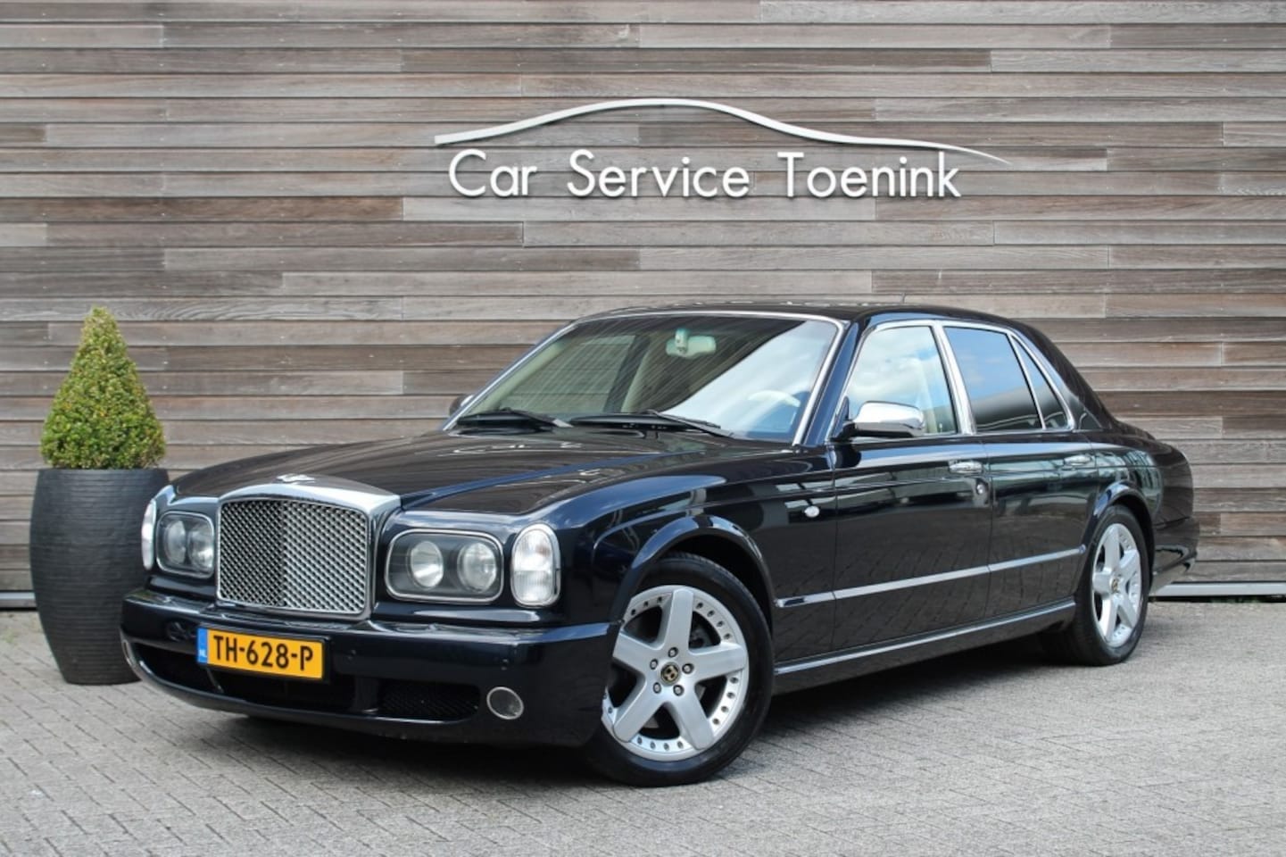 Bentley Arnage - T 6,8 V8 - AutoWereld.nl