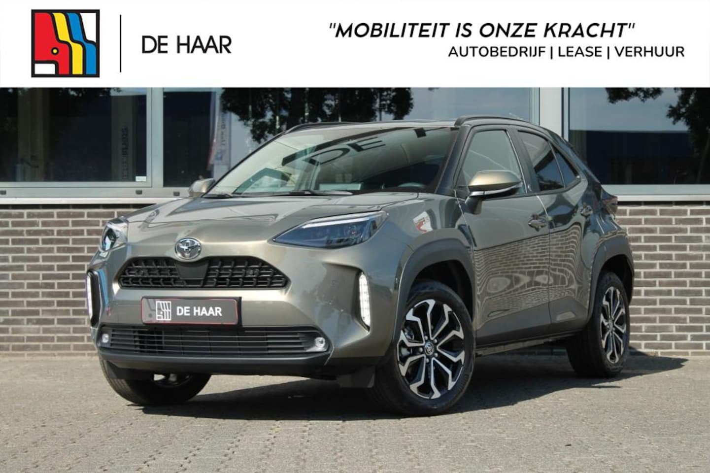 Toyota Yaris Cross - 1.5 Hybrid 130PK TeamD - Sensoren V+A - Apple CarPlay - AutoWereld.nl