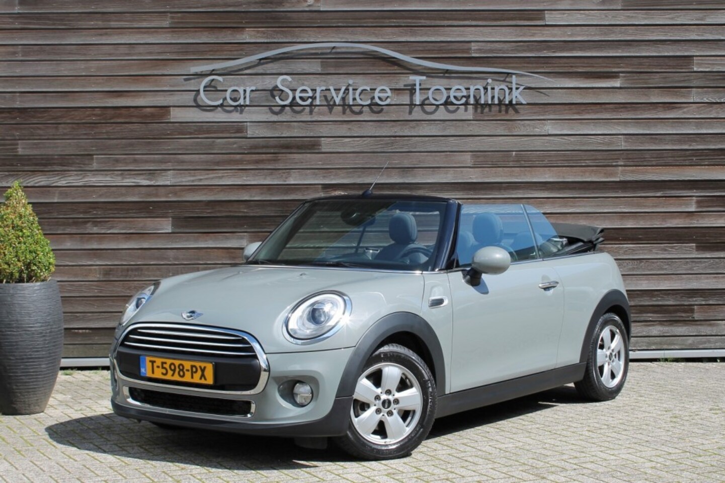 MINI Cabrio - 1e Eigenaar, slechts 39163 KM!! - AutoWereld.nl