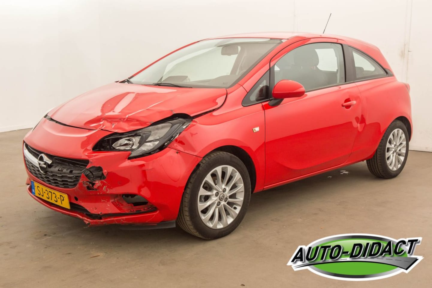 Opel Corsa - 1.4 Edition 38.818 km - AutoWereld.nl