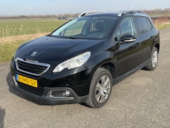 Peugeot 2008 - 1.2 PureTech Access Navi, Airco, Cruise, incl. Grote beurt en distr. Riem!!