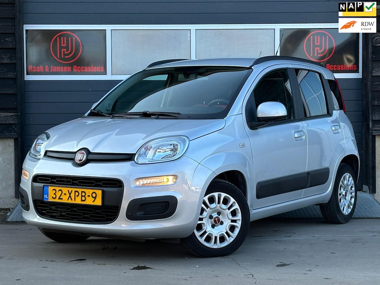 Fiat Panda - 0.9 TwinAir Lounge - 85PK - 1 Eigenaar - NAP! - AutoWereld.nl