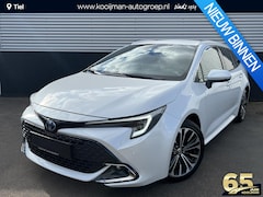 Toyota Corolla Touring Sports - 1.8 Hybrid First Edition Navigatie, Parkeersensoren voor + achter, Elektrische achterklep,