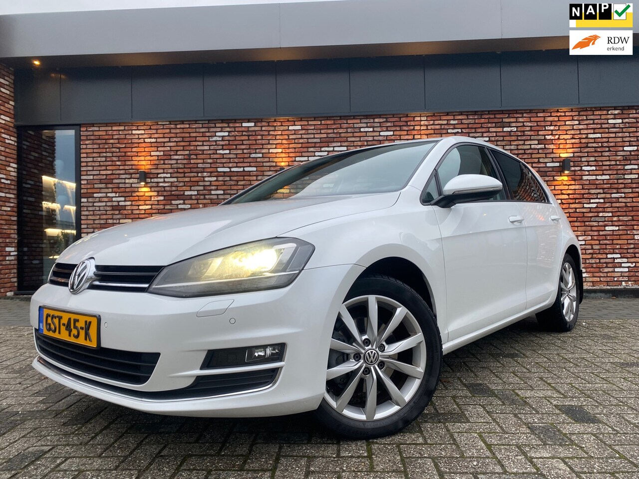 Volkswagen Golf - 1.4 TSI Highline Parelmoer Keyless Automaat Cruise Led! - AutoWereld.nl