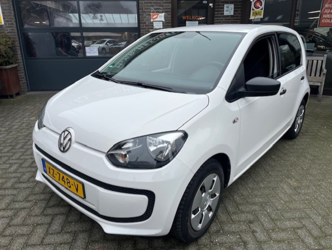 Volkswagen Up! - 1.0 5-drs. - AutoWereld.nl