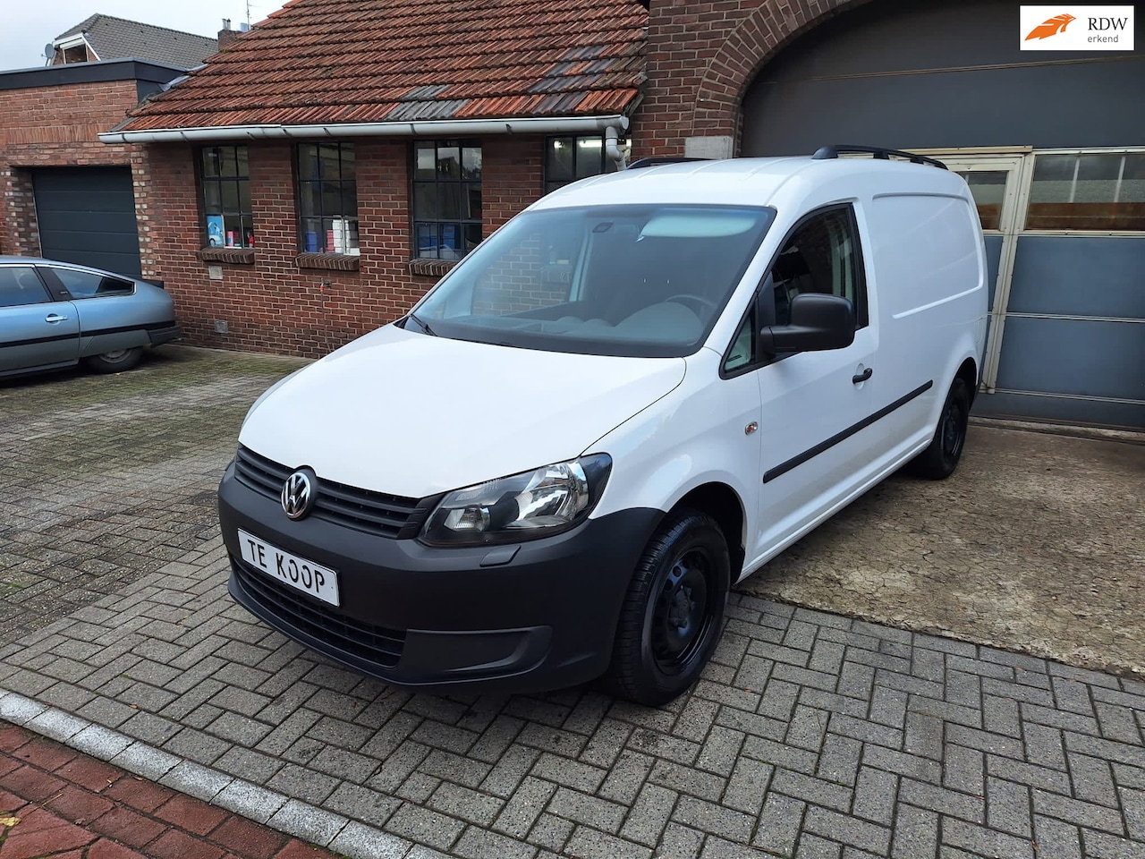 Volkswagen Caddy Maxi - 1.6 TDI L2H1 Tredline I AUTOMAAT I CLIMA I LENGTE 2 I - AutoWereld.nl