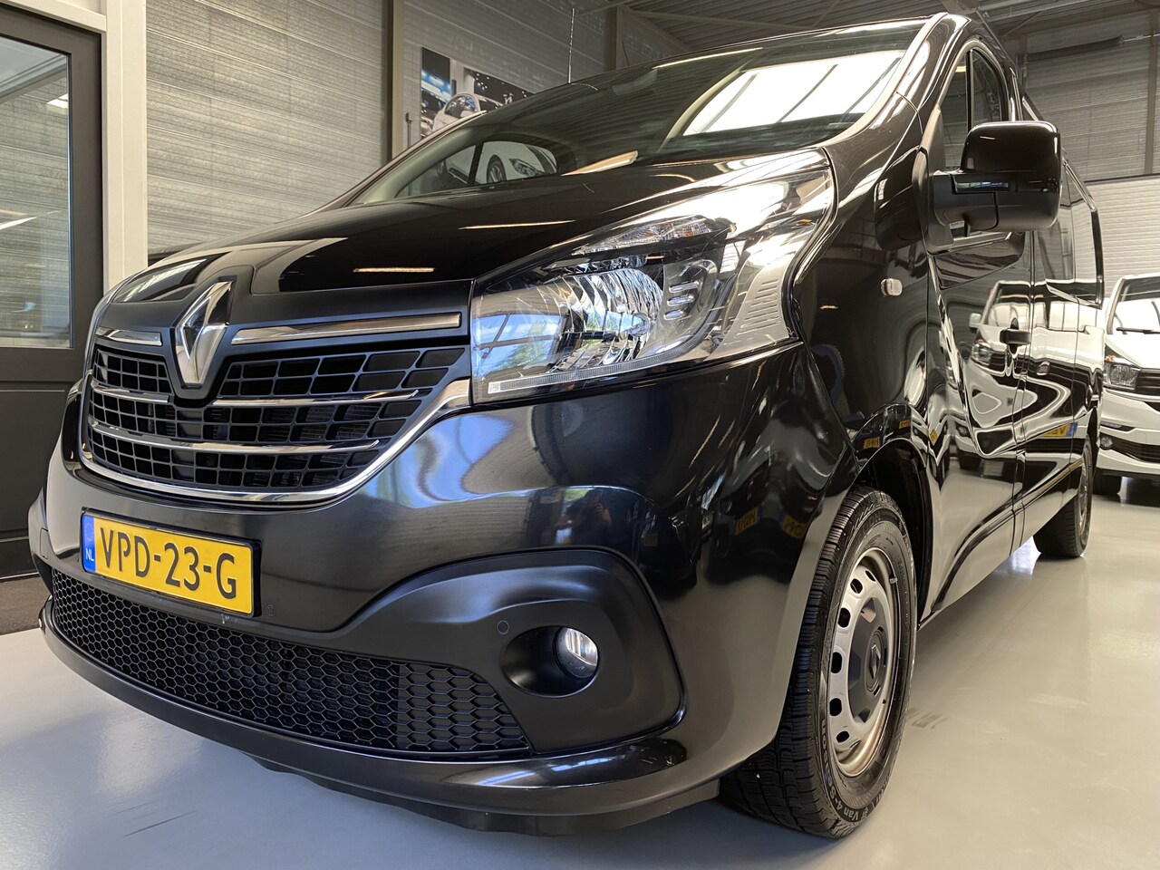 Renault Trafic - 2.0 dCi 145 T29 L2H1 Apple carplay, Automaat, PDC - AutoWereld.nl