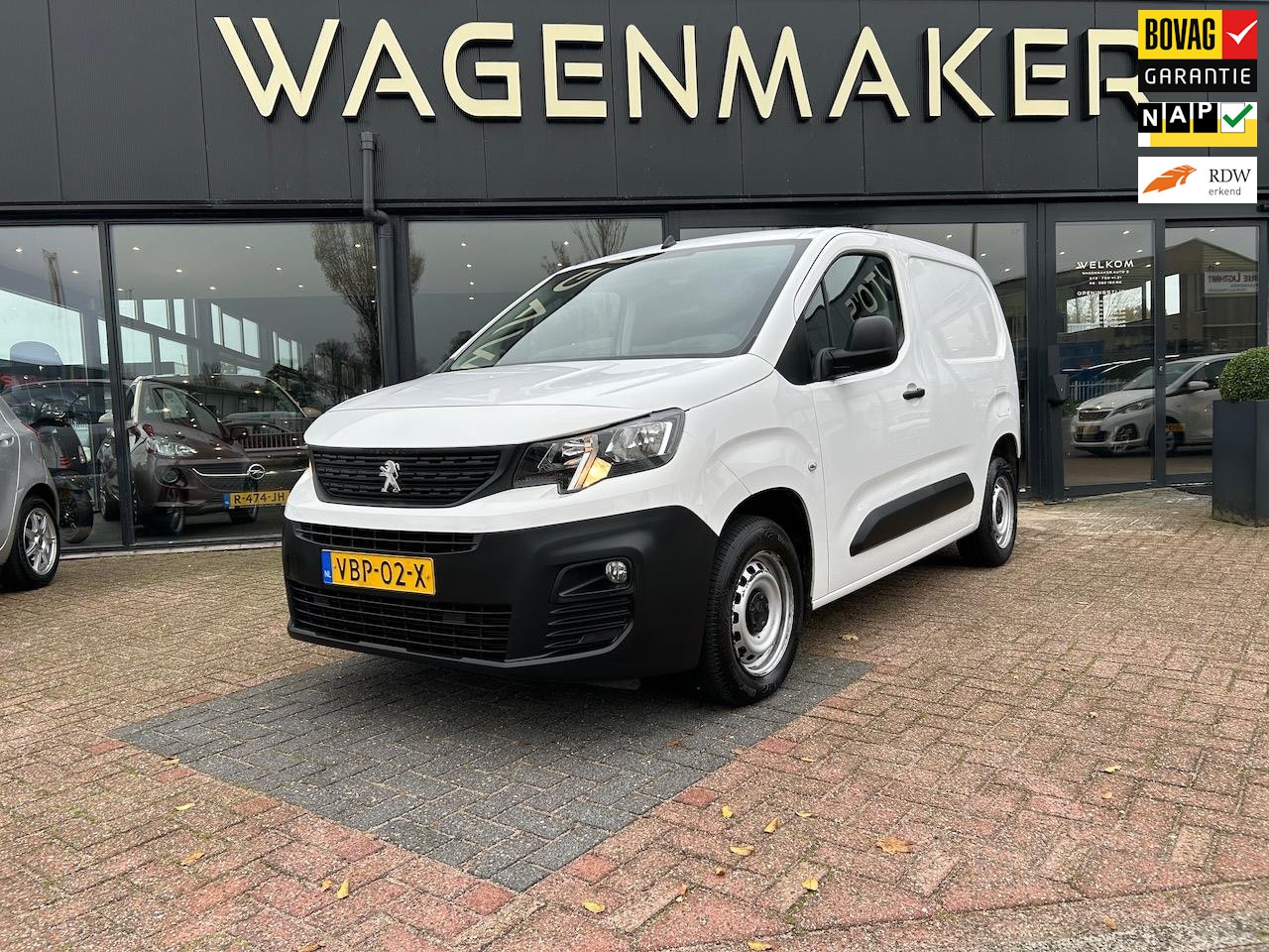 Peugeot Partner - 1.5 BlueHDI Premium Apple Carplay|Airco|Cruise - AutoWereld.nl