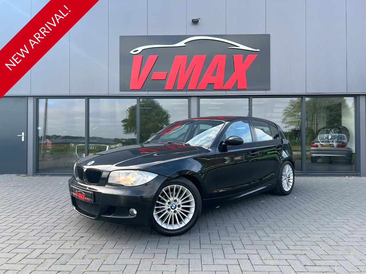 BMW 5-serie - 118i Orig M-Pakket Deurs ½Leer Sportinter Airco PDC - AutoWereld.nl