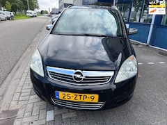 Opel Zafira - 1.6 Essentia (( 7 personen)))