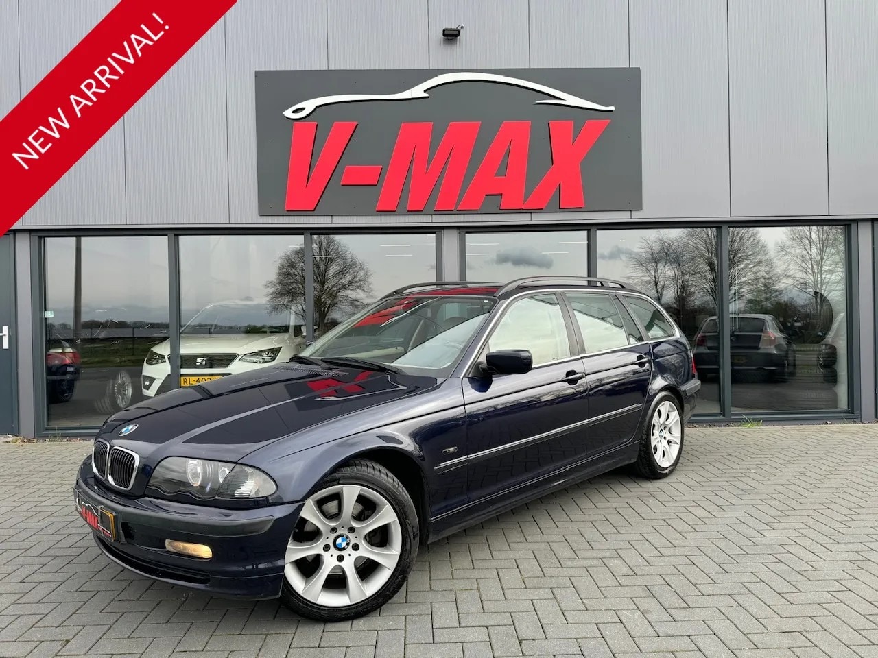 BMW 3-serie Touring - 320i 2.2 Executive Xenon Clima ½Leer - AutoWereld.nl