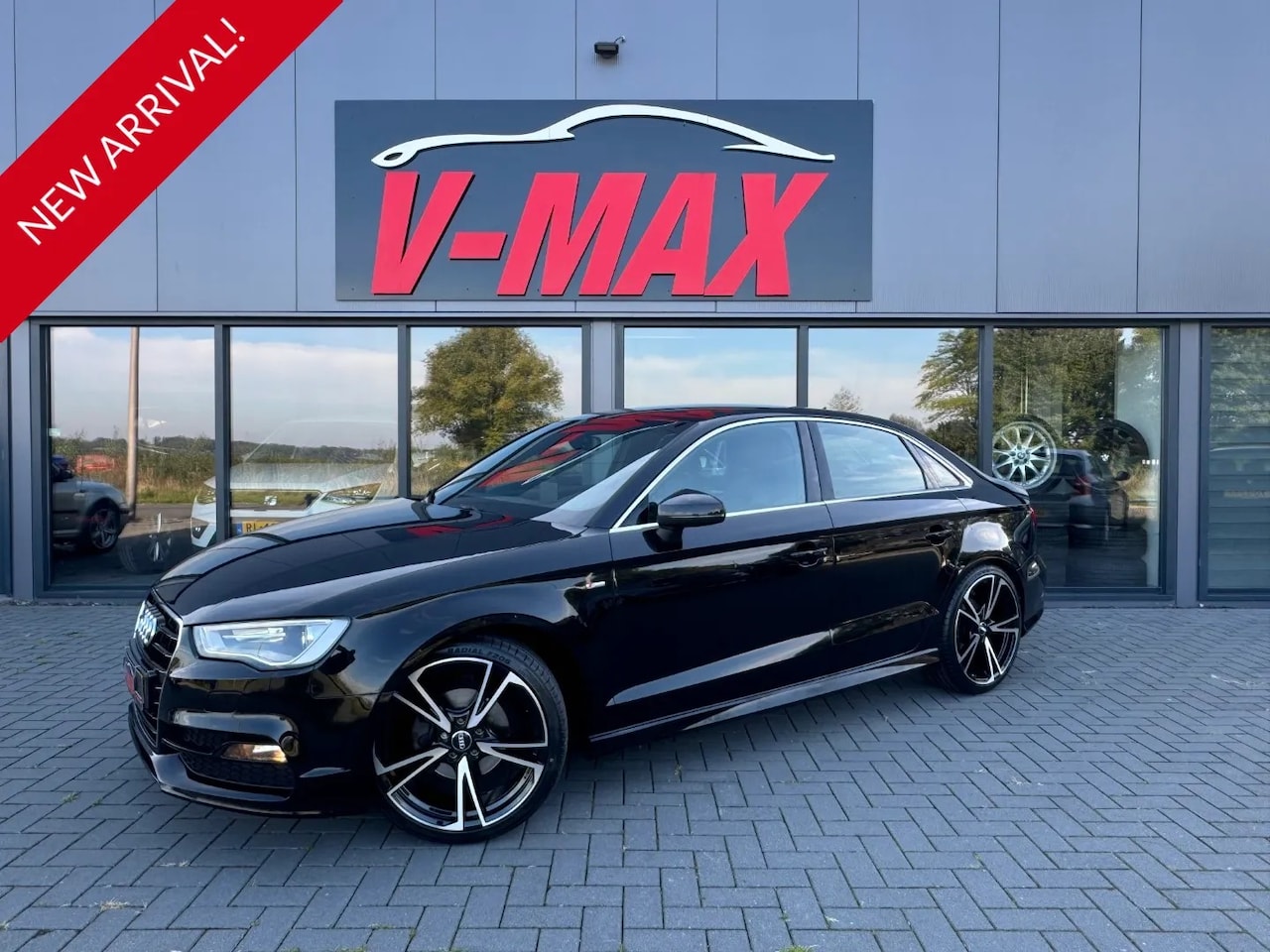 Audi A3 Limousine - 1.4 TFSI CoD S-Tronic 3x S-Line Navi Trekhaak - AutoWereld.nl