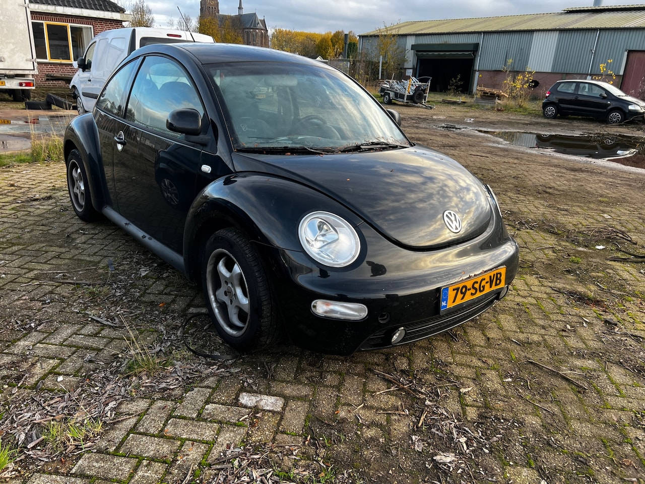 Volkswagen New Beetle - 2.0 Highline 2.0 Highline - AutoWereld.nl