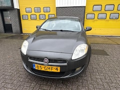 Fiat Bravo - 1.4 T-Jet Corporate GOED LEZEN|PANO|Airco