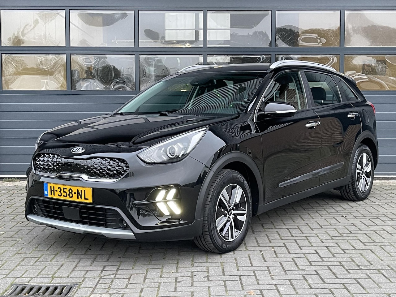 Kia Niro - 1.6 GDI HYBRID DYNAMICLINE I APPLE/ANDROID I FACELIFT MODEL I ACHTERUITRIJCAMERA I NAVIGAT - AutoWereld.nl