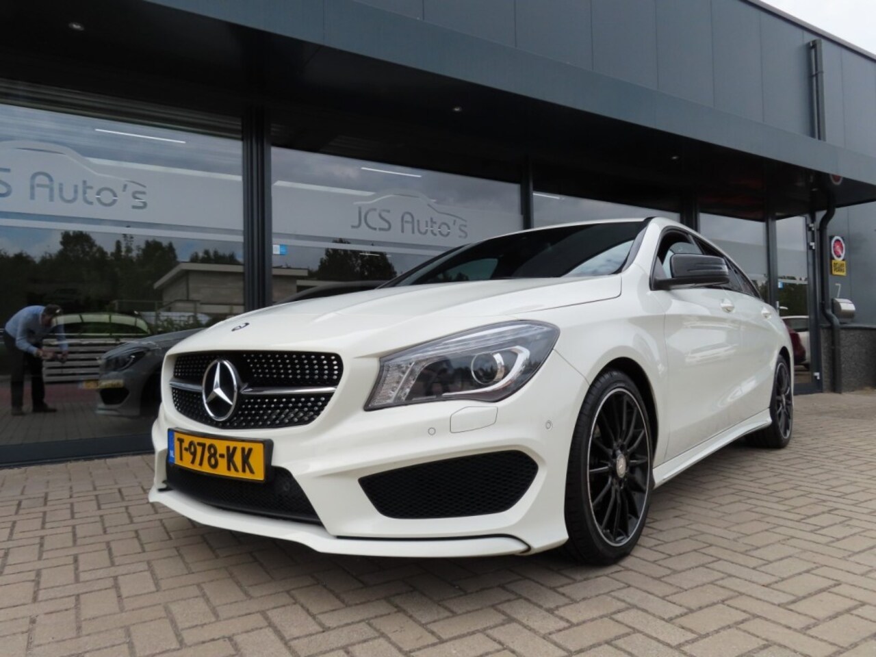 Mercedes-Benz CLA-Klasse - 180 OrangeArt Edition Ecc AMG-Styling Bi-Xenon 2015 - AutoWereld.nl