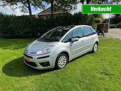 Citroën C4 Picasso - 1.8 - panoramadak - trekhaak - ecc- nieuwe apk