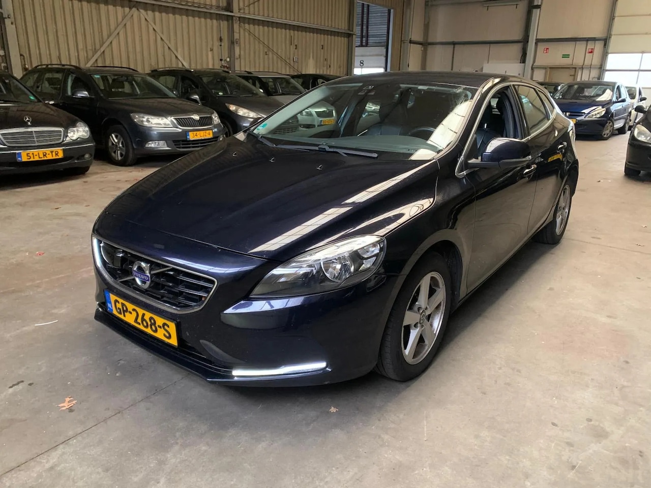 Volvo V40 - 2.0 D2 Summum Business 2.0 D2 Summum Business - AutoWereld.nl