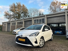 Toyota Yaris - 1.5 Hybrid Active Cruise/Camera/Climate/Bluetooth/1e Eigenaar NAP