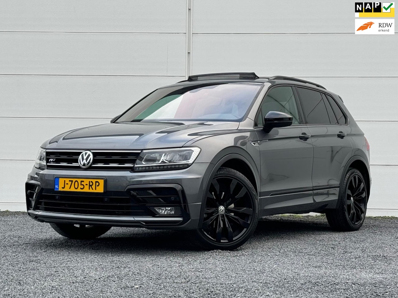 Volkswagen Tiguan - 1.5 TSI ACT Org NLHighline R-Line Pano Virt Keyless Dynaudio Black Style pakket Stoelverwa - AutoWereld.nl