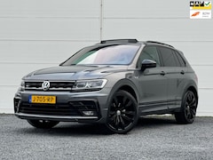 Volkswagen Tiguan - 1.5 TSI ACT Org NLHighline R-Line Pano Virt Keyless Dynaudio Black Style pakket Stoelverwa