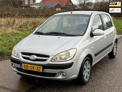 Hyundai Getz - 1.4i Active Cool 5-Drs Stuurbekrachtiging Airco EBD 2 x airbag Electric pakket Audio/CD AB