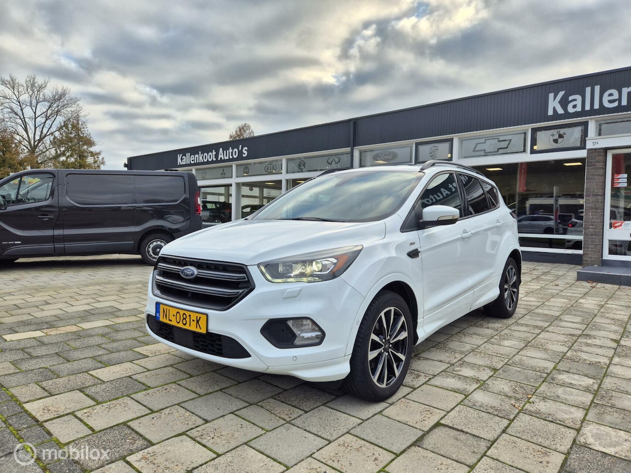 Ford Kuga - 1.5 EcoBoost ST-Line 1.5 EcoBoost ST Line, Pano, Camera, Keyless - AutoWereld.nl