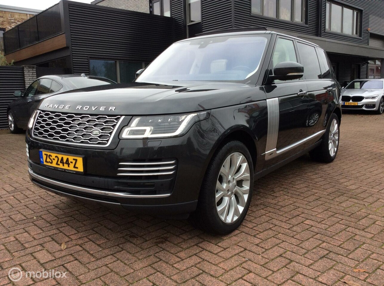 Land Rover Range Rover - 2.0 P400e LWB Autobiography Org Ned Nap - AutoWereld.nl