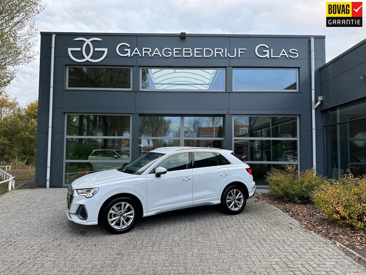 Audi Q3 - 35 TFSI Pro Line s-line carplay 19000 KM!!!!! - AutoWereld.nl