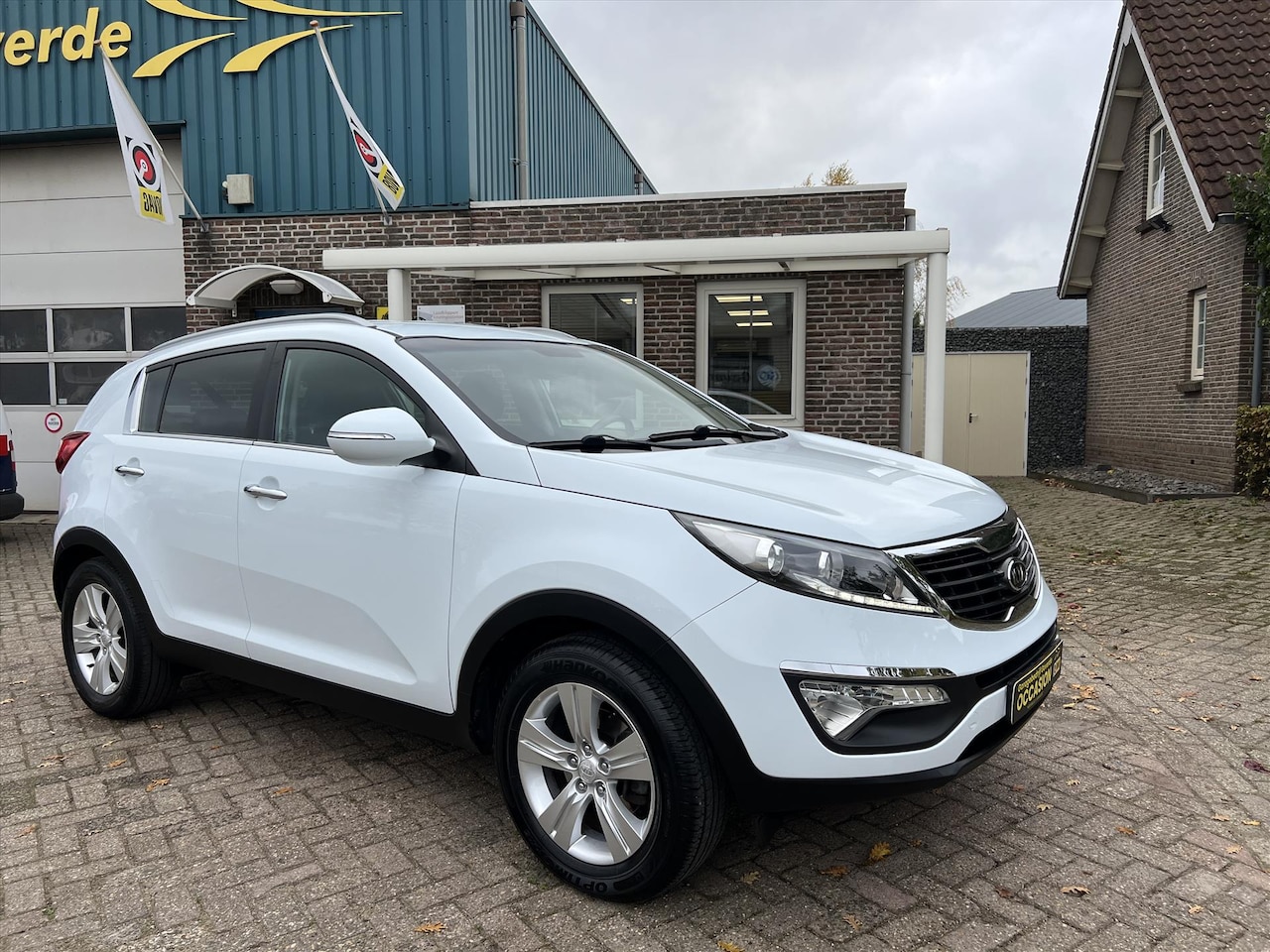 Kia Sportage - 1.6 GDI 135pk ECOdynamics Plus Pack, Trekhaak, NAP - AutoWereld.nl