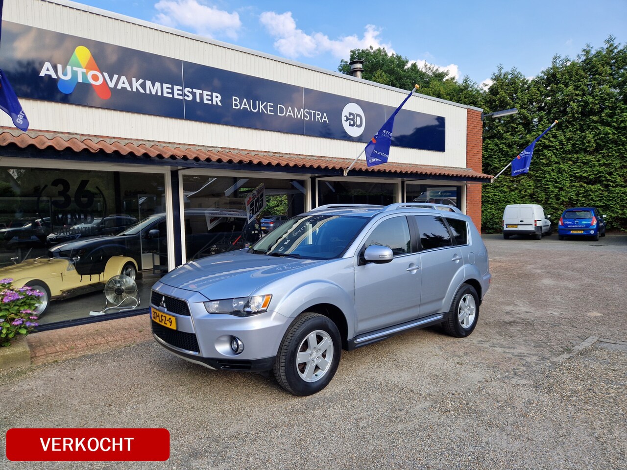 Mitsubishi Outlander - 2.0 Intro Edition |Automaat|Airco|Cruise|Trekhaak|Hoge zit| - AutoWereld.nl