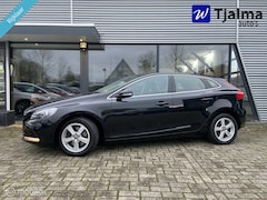 Volvo V40 - 1.6 T3 Momentum Leer Navi key less org ned auto