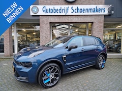 Lynk & Co 01 - 1.5 261PK 6, 6Kwh LADEN 360-CAMERA PANO/SCHUIF INFINITY DAB NAVI CARPLAY STOELVERWARMING E