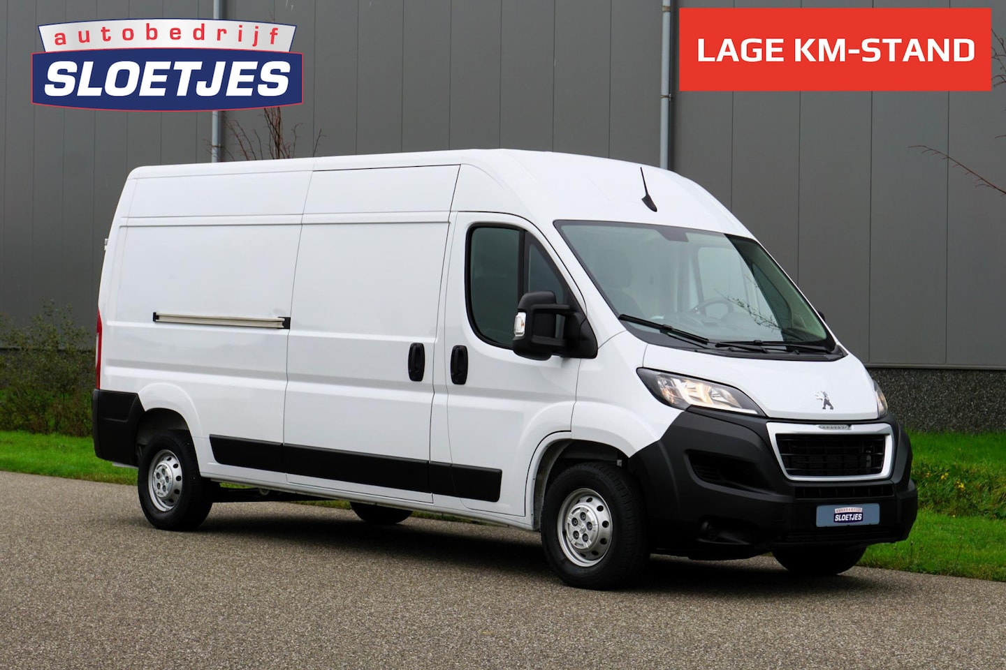 Peugeot Boxer - 335 2.2 BlueHDi 140 L3H2 Premium Keurige auto |Camera |Cruise control |Navi |Climate contr - AutoWereld.nl