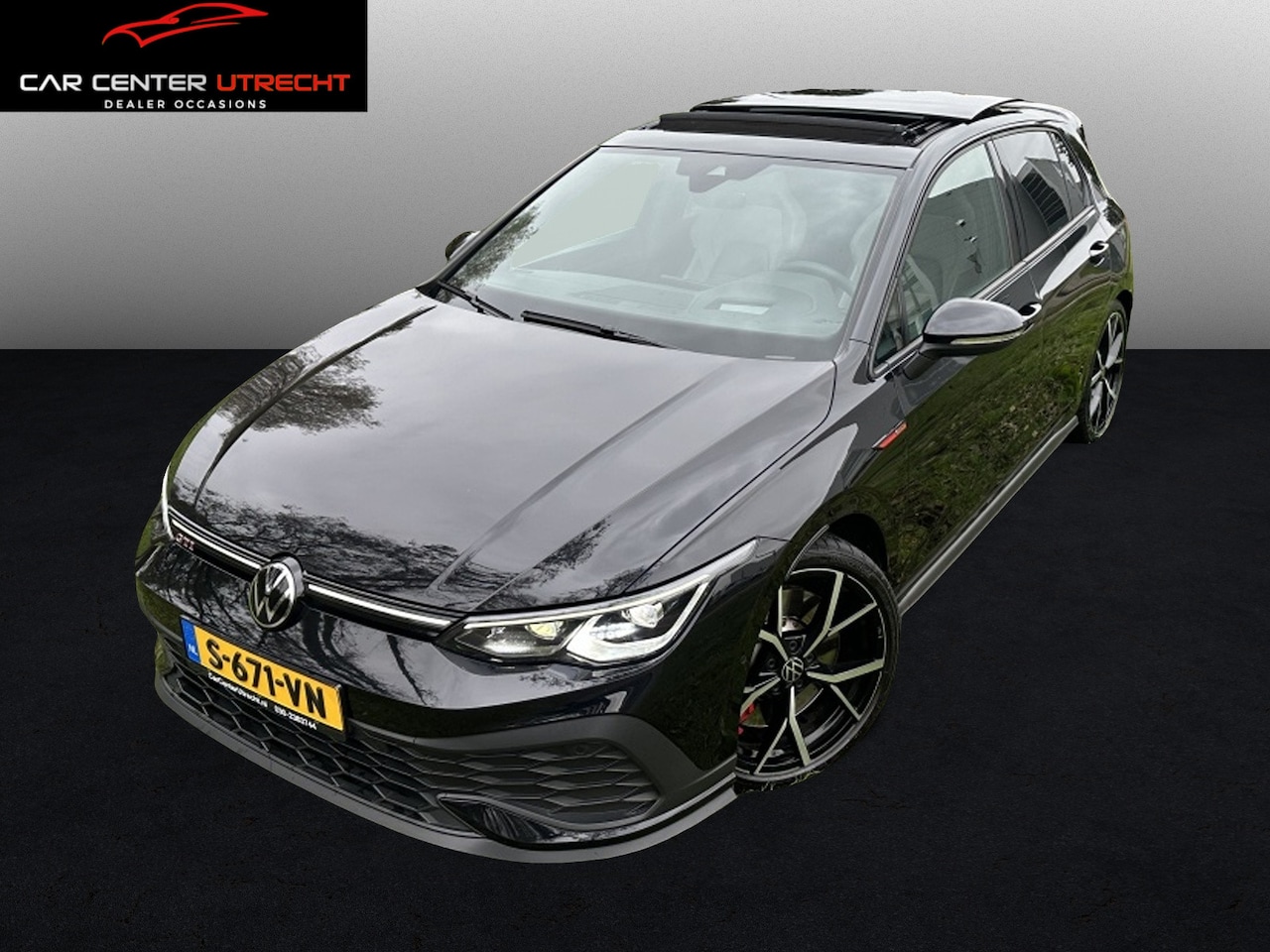 Volkswagen Golf Variant - 8 GTI CLUBSPORT 300PK - AutoWereld.nl