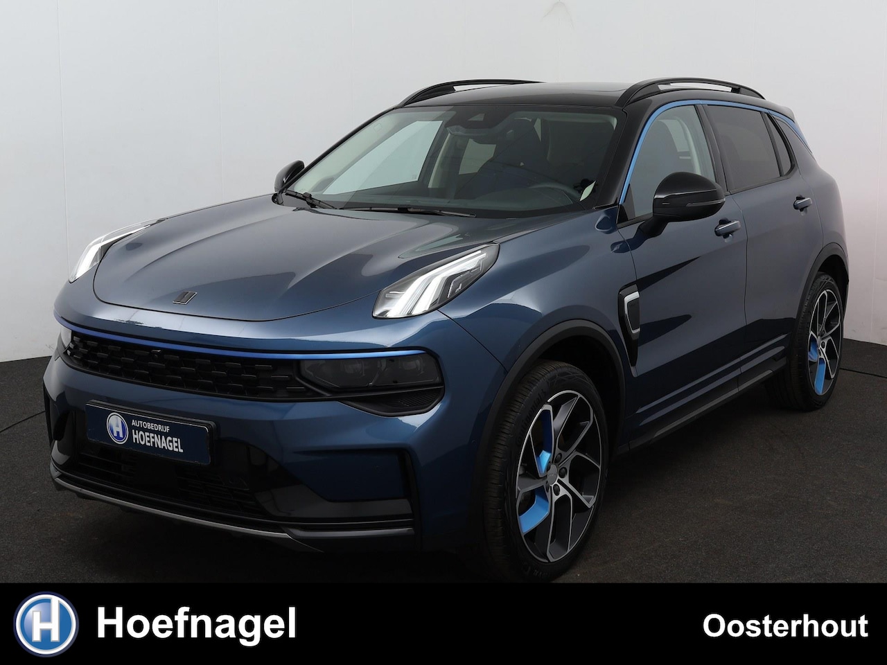 Lynk & Co 01 - 1.5 Automaat | Panoramadak | Navigatie | Camera | Stoelverwarming - AutoWereld.nl