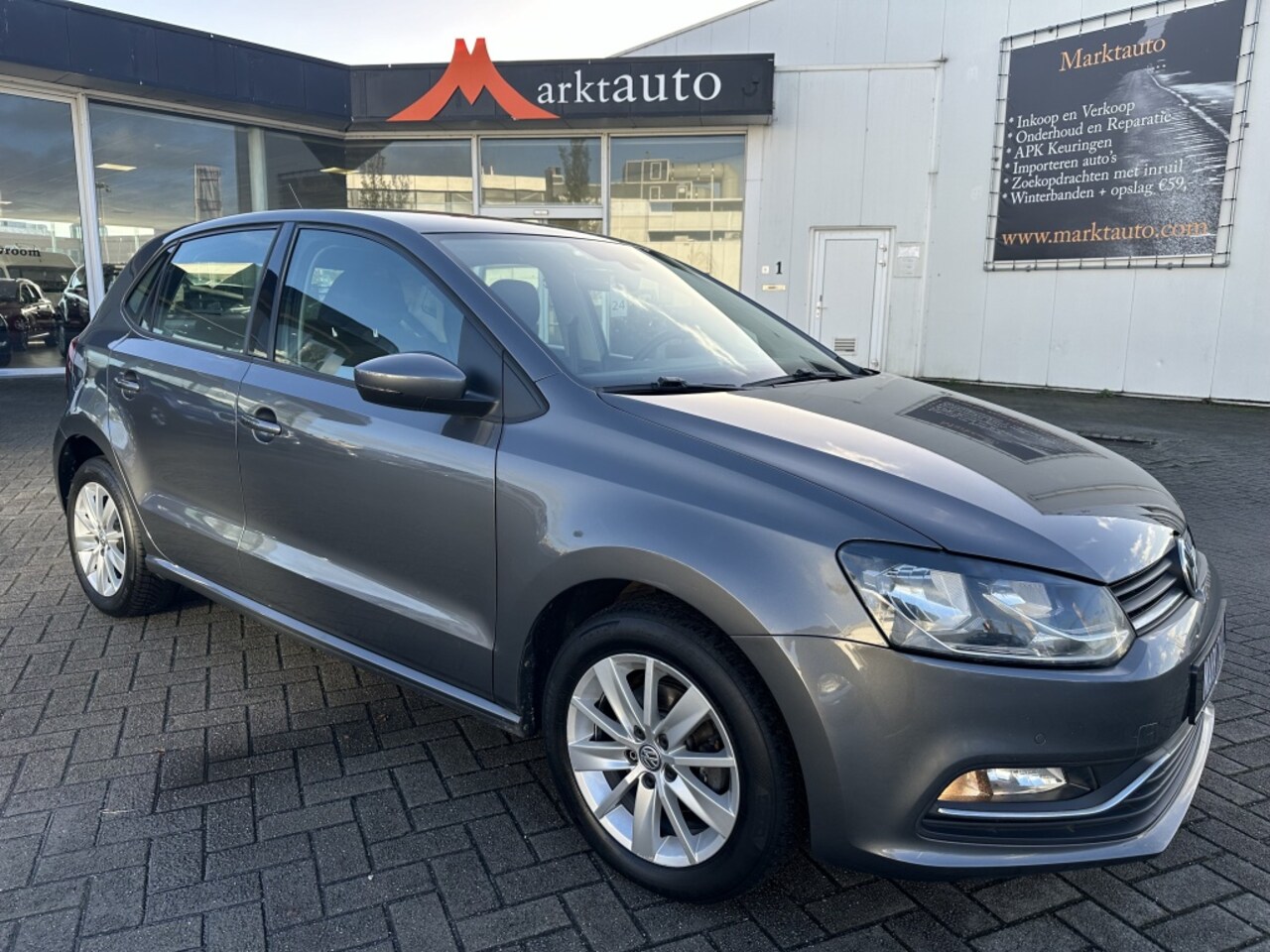 Volkswagen Polo - 1.0 Comfortline PDC Cruise - AutoWereld.nl