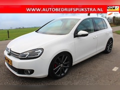 Volkswagen Golf - 1.4 TSI Highline // AUTOMAAT / LEER / LMV //