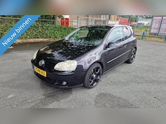 Volkswagen Golf - 2.0 FSI Sportline