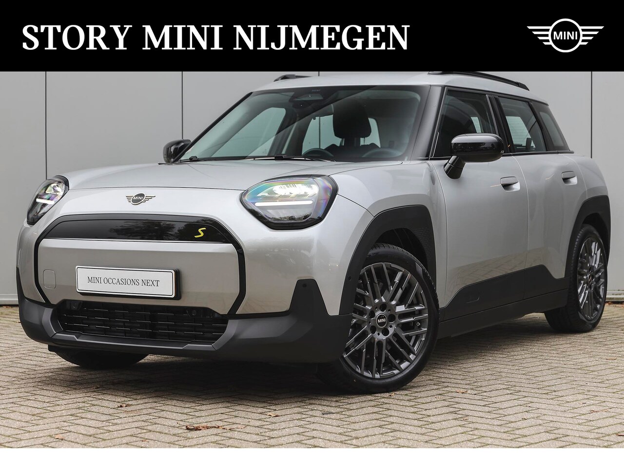 MINI Mini-Electric - Aceman SE / Essential / Pakket XS / 18" Night Flash Spoke grey - AutoWereld.nl