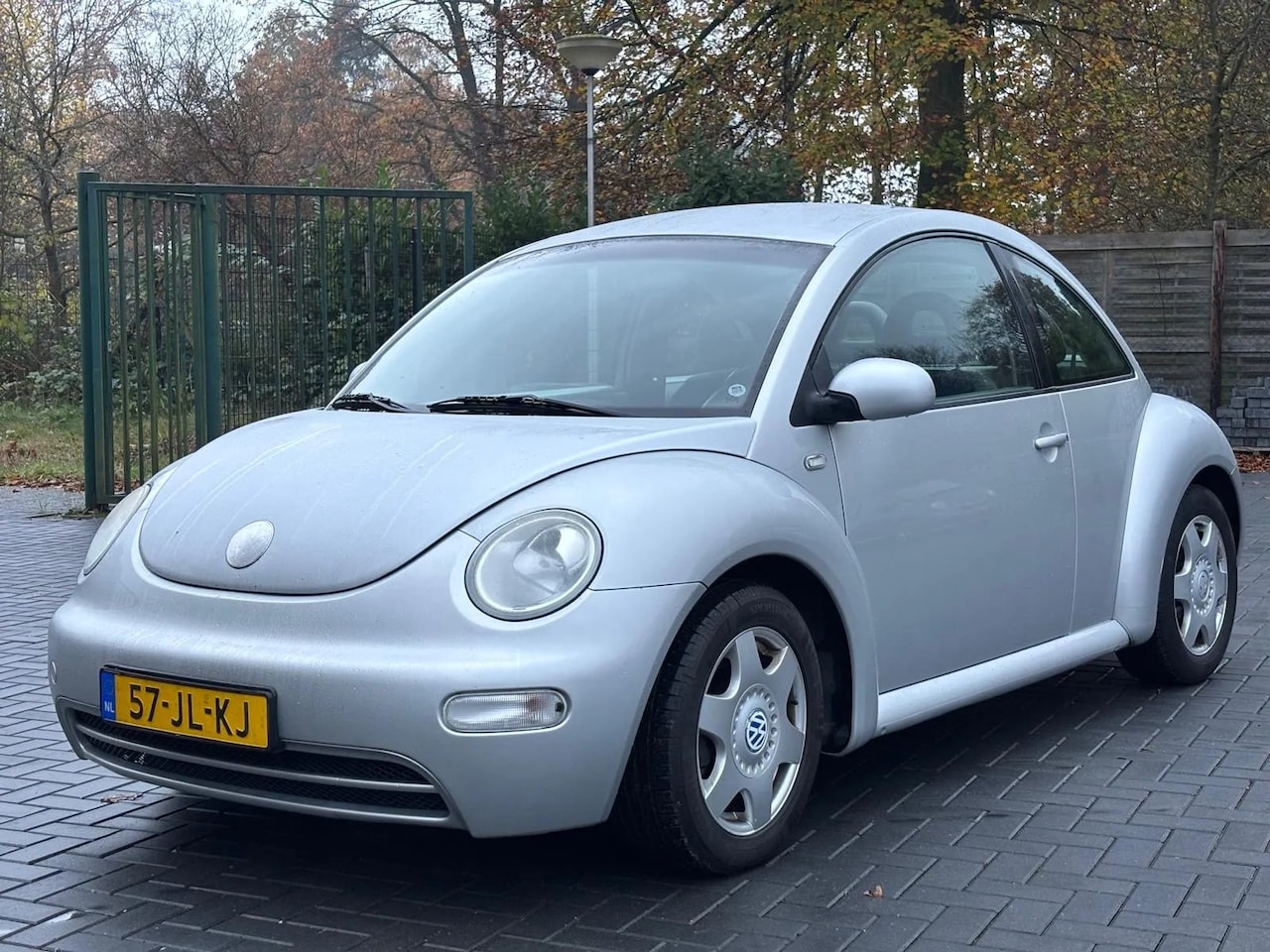 Volkswagen New Beetle - 1.9 TDI Highline 1.9 TDI Highline - AutoWereld.nl