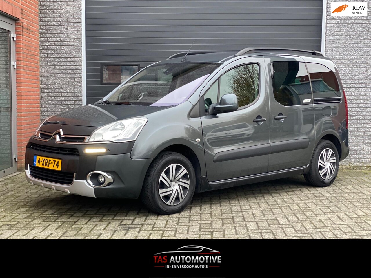 Citroën Berlingo - 1.6 HDi XTR NAVI / CRUISE / CLIMA / PDC! - AutoWereld.nl