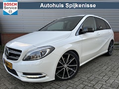 Mercedes-Benz B-klasse - 180 Ambition | Night-pakket | Nette Auto | LMV 18'' | Parkeer Sensoren |