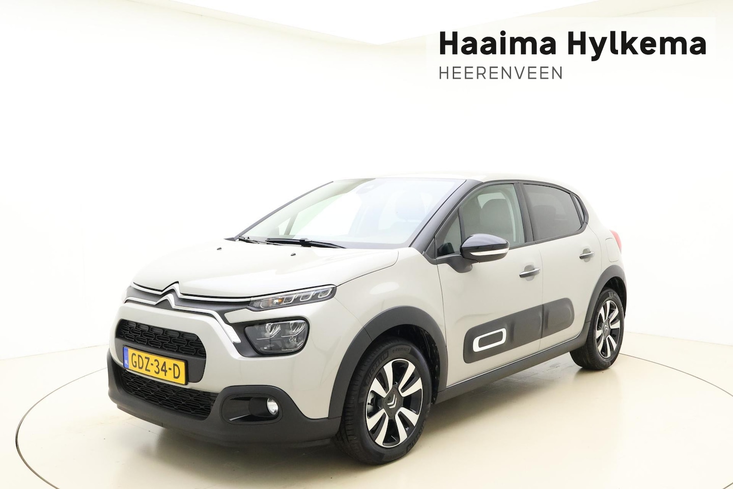 Citroën C3 - 1.2 PureTech Max | Navigatie | Camera | Aplle Carplay/Android Auto | Climate Control | LED - AutoWereld.nl