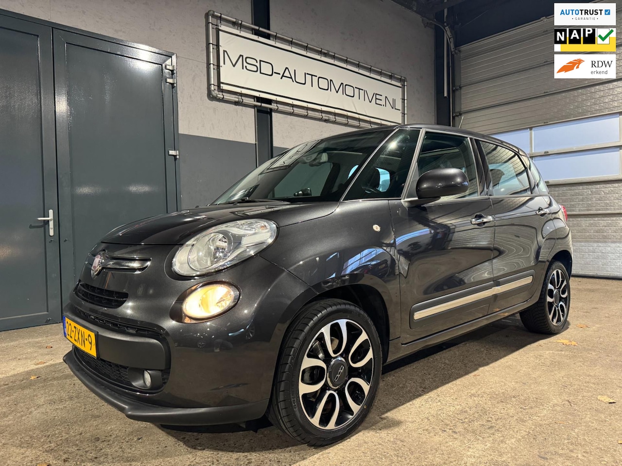 Fiat 500 L - 0.9 TwinAir Lounge Panoramadak Stoelverwarming NAP - AutoWereld.nl