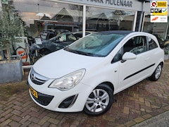 Opel Corsa - 1.4-16V Color Edition