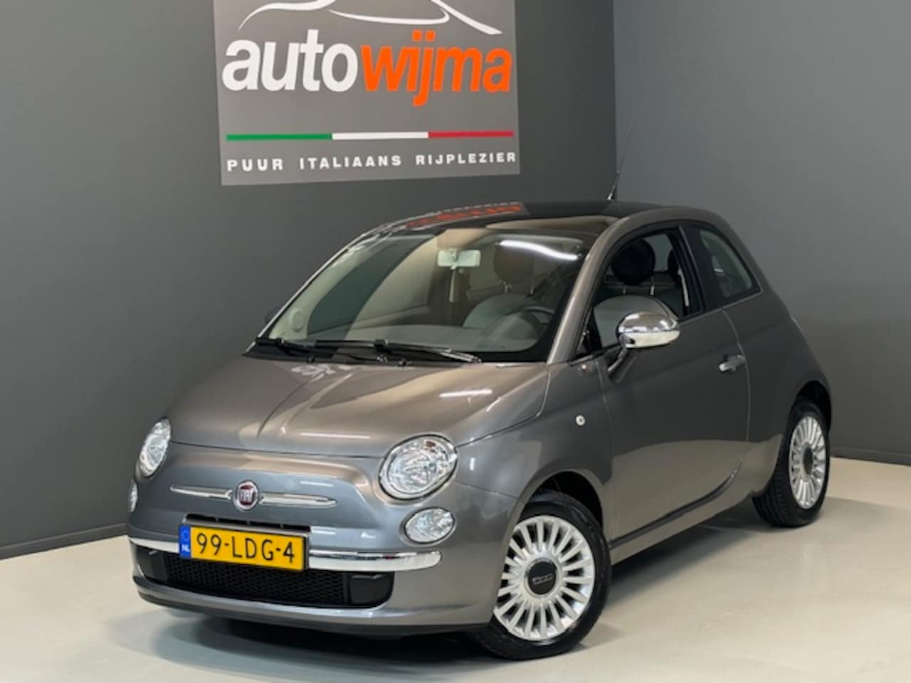 Fiat 500 - 1.2 Lounge Automaat Airco Als nieuw! - AutoWereld.nl