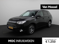 Mitsubishi Outlander - 2.0 PHEV Instyle | Leder | Schuifdak | Achteruitrijcamera | Parkeersensoren | Stoelverwarm