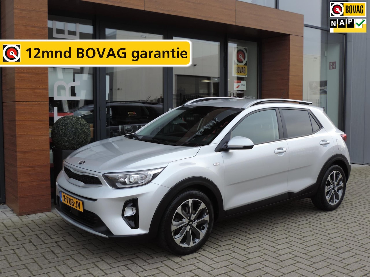 Kia Stonic - 1.0 T-GDi DynamicLine AUTOMAAT 61.000km | Stoel/stuurverw | Carplay | Trekh | 17'' Lmvelge - AutoWereld.nl