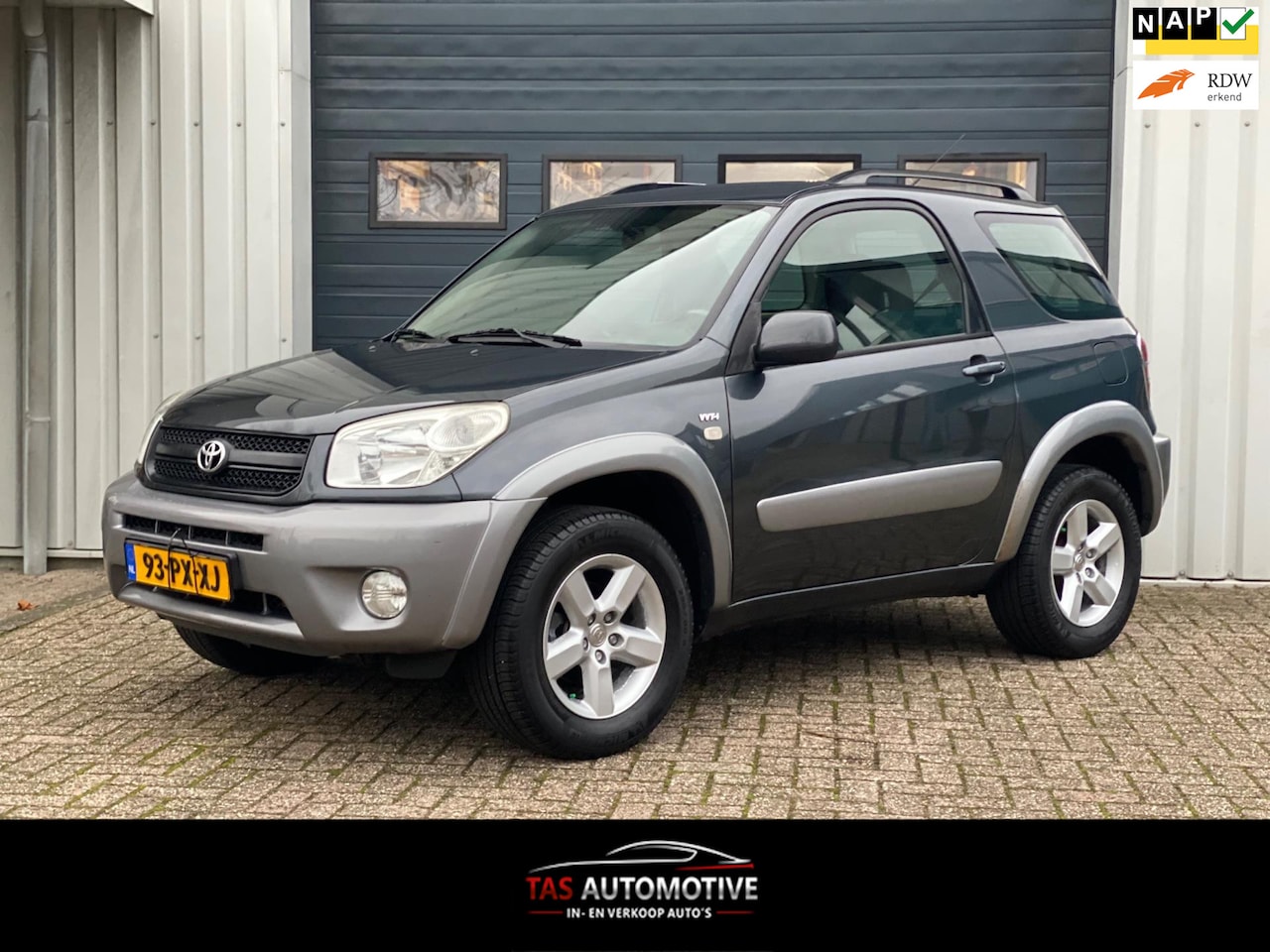 Toyota RAV4 - 2.0-16V VVT-i Sol 4x4 AIRCO / CRUISE / APK - AutoWereld.nl